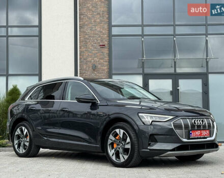 Ауди E-Tron 2020 в Тернополе на Automoto.ua Серый Ауди E-Tron, объемом двигателя 0 л и пробегом 126 тыс. км за 23900 $, фото 20 на Automoto.ua