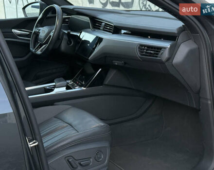 Ауді E-Tron 2020 у Львові на Automoto.ua Сірий Ауді E-Tron, об'ємом двигуна 0 л та пробігом 81 тис. км за 34920 $, фото 37 на Automoto.ua