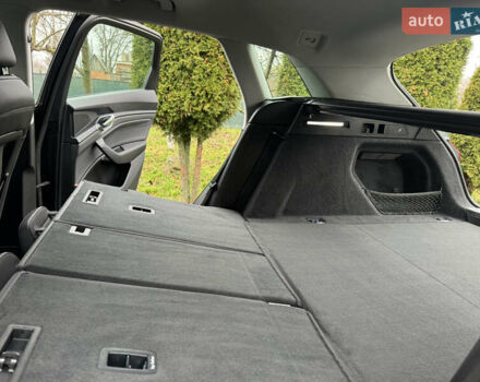 Серый Ауди E-Tron, объемом двигателя 0 л и пробегом 150 тыс. км за 23800 $, фото 54 на Automoto.ua