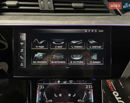 Серый Ауди E-Tron, объемом двигателя 0 л и пробегом 120 тыс. км за 28700 $, фото 67 на Automoto.ua