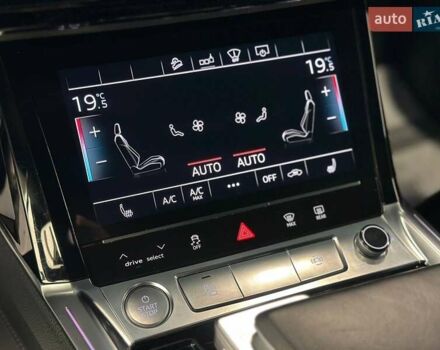 Серый Ауди E-Tron, объемом двигателя 0 л и пробегом 53 тыс. км за 37900 $, фото 27 на Automoto.ua