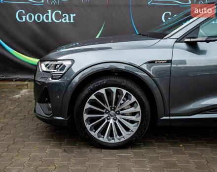 Сірий Ауді E-Tron, об'ємом двигуна 0 л та пробігом 82 тис. км за 39888 $, фото 23 на Automoto.ua