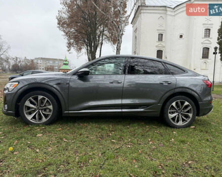 Сірий Ауді E-Tron, об'ємом двигуна 0 л та пробігом 53 тис. км за 34000 $, фото 3 на Automoto.ua