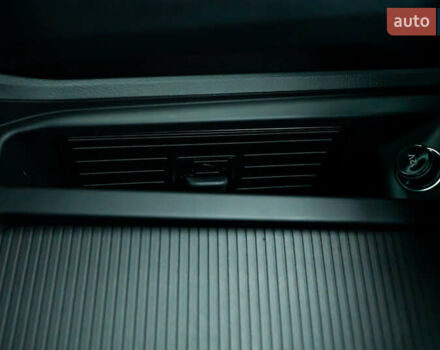 Сірий Ауді E-Tron, об'ємом двигуна 0 л та пробігом 82 тис. км за 39888 $, фото 111 на Automoto.ua