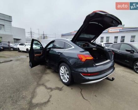 Серый Ауди E-Tron, объемом двигателя 0 л и пробегом 169 тыс. км за 33999 $, фото 34 на Automoto.ua