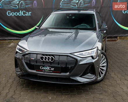 Сірий Ауді E-Tron, об'ємом двигуна 0 л та пробігом 82 тис. км за 39888 $, фото 3 на Automoto.ua