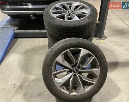 Серый Ауди E-Tron, объемом двигателя 0 л и пробегом 169 тыс. км за 33999 $, фото 50 на Automoto.ua