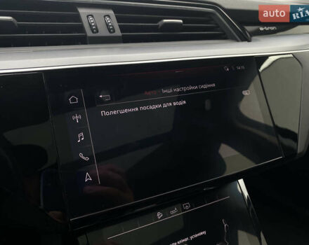 Ауди E-Tron 2020 в Луцке на Automoto.ua Серый Ауди E-Tron, объемом двигателя 0 л и пробегом 128 тыс. км за 25000 $, фото 76 на Automoto.ua