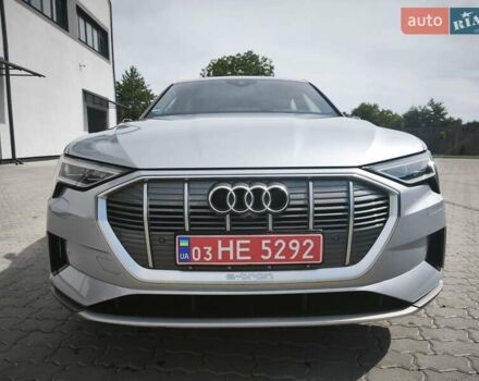 Сірий Ауді E-Tron, об'ємом двигуна 0 л та пробігом 70 тис. км за 34500 $, фото 14 на Automoto.ua