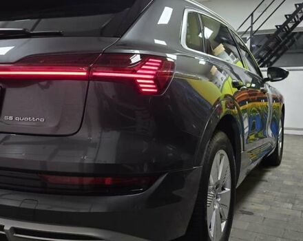 Серый Ауди E-Tron, объемом двигателя 0 л и пробегом 99 тыс. км за 31990 $, фото 48 на Automoto.ua