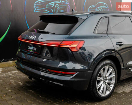 Сірий Ауді E-Tron, об'ємом двигуна 0 л та пробігом 154 тис. км за 25900 $, фото 19 на Automoto.ua