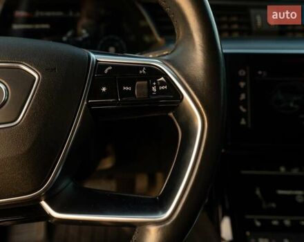 Сірий Ауді E-Tron, об'ємом двигуна 0 л та пробігом 112 тис. км за 34300 $, фото 57 на Automoto.ua