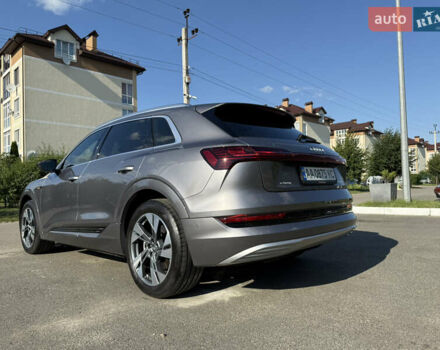 Сірий Ауді E-Tron, об'ємом двигуна 0 л та пробігом 65 тис. км за 39990 $, фото 12 на Automoto.ua