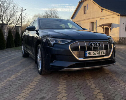 Сірий Ауді E-Tron, об'ємом двигуна 0 л та пробігом 153 тис. км за 28999 $, фото 10 на Automoto.ua