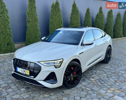 Сірий Ауді E-Tron, об'ємом двигуна 0 л та пробігом 105 тис. км за 34000 $, фото 10 на Automoto.ua
