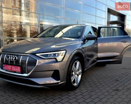 Серый Ауди E-Tron, объемом двигателя 0 л и пробегом 125 тыс. км за 23800 $, фото 175 на Automoto.ua