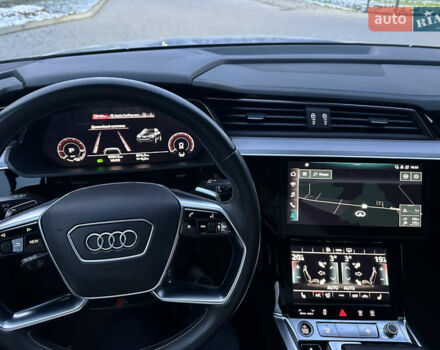 Серый Ауди E-Tron, объемом двигателя 0 л и пробегом 836 тыс. км за 34900 $, фото 22 на Automoto.ua