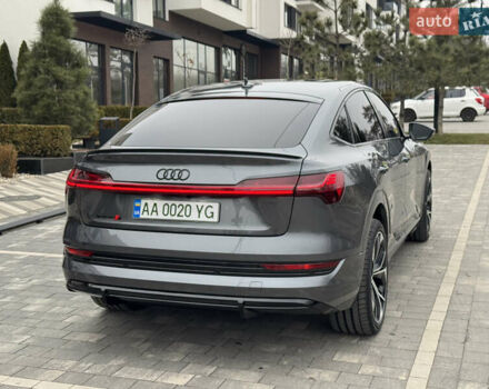 Серый Ауди E-Tron, объемом двигателя 0 л и пробегом 140 тыс. км за 32100 $, фото 11 на Automoto.ua