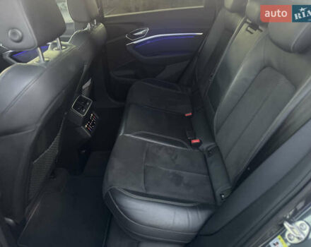 Сірий Ауді E-Tron, об'ємом двигуна 0 л та пробігом 140 тис. км за 37000 $, фото 30 на Automoto.ua