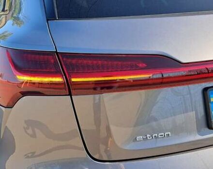 Серый Ауди E-Tron, объемом двигателя 0 л и пробегом 41 тыс. км за 37500 $, фото 13 на Automoto.ua