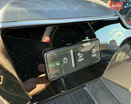 Сірий Ауді E-Tron, об'ємом двигуна 0 л та пробігом 65 тис. км за 39990 $, фото 45 на Automoto.ua