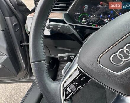 Серый Ауди E-Tron, объемом двигателя 0 л и пробегом 58 тыс. км за 37000 $, фото 41 на Automoto.ua