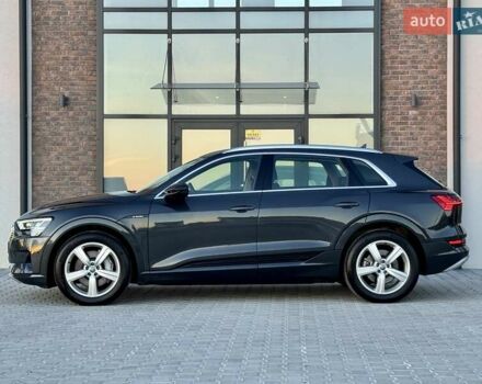 Серый Ауди E-Tron, объемом двигателя 0 л и пробегом 97 тыс. км за 21900 $, фото 14 на Automoto.ua