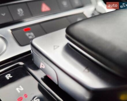 Серый Ауди E-Tron, объемом двигателя 0 л и пробегом 169 тыс. км за 33999 $, фото 28 на Automoto.ua