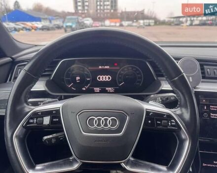 Сірий Ауді E-Tron, об'ємом двигуна 0 л та пробігом 78 тис. км за 30500 $, фото 14 на Automoto.ua