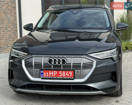 Ауди E-Tron 2020 в Тернополе на Automoto.ua Серый Ауди E-Tron, объемом двигателя 0 л и пробегом 126 тыс. км за 23900 $, фото 39 на Automoto.ua