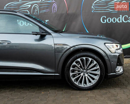 Сірий Ауді E-Tron, об'ємом двигуна 0 л та пробігом 82 тис. км за 39888 $, фото 20 на Automoto.ua