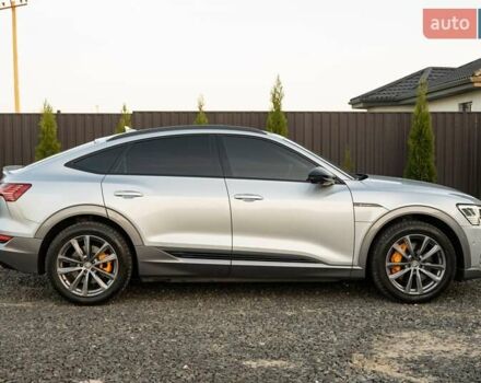Сірий Ауді E-Tron, об'ємом двигуна 0 л та пробігом 112 тис. км за 34300 $, фото 14 на Automoto.ua