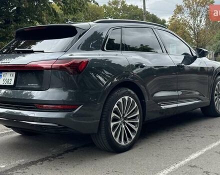 Сірий Ауді E-Tron, об'ємом двигуна 0 л та пробігом 78 тис. км за 29900 $, фото 4 на Automoto.ua