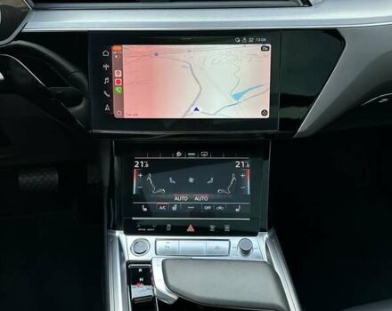 Серый Ауди E-Tron, объемом двигателя 0 л и пробегом 49 тыс. км за 40500 $, фото 15 на Automoto.ua