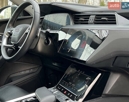 Сірий Ауді E-Tron, об'ємом двигуна 0 л та пробігом 143 тис. км за 30800 $, фото 20 на Automoto.ua