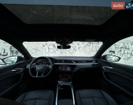Ауді E-Tron 2020 у Львові на Automoto.ua Сірий Ауді E-Tron, об'ємом двигуна 0 л та пробігом 81 тис. км за 34920 $, фото 40 на Automoto.ua