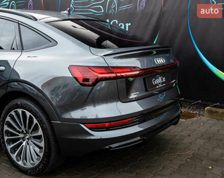 Сірий Ауді E-Tron, об'ємом двигуна 0 л та пробігом 82 тис. км за 39888 $, фото 33 на Automoto.ua