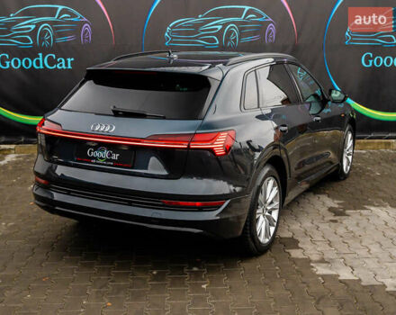 Сірий Ауді E-Tron, об'ємом двигуна 0 л та пробігом 154 тис. км за 25900 $, фото 21 на Automoto.ua