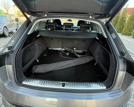 Серый Ауди E-Tron, объемом двигателя 0 л и пробегом 121 тыс. км за 27699 $, фото 33 на Automoto.ua