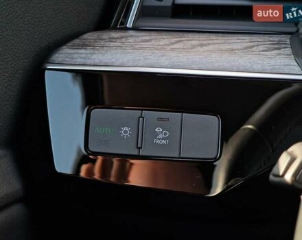 Серый Ауди E-Tron, объемом двигателя 0 л и пробегом 12 тыс. км за 31990 $, фото 63 на Automoto.ua