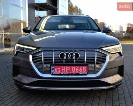 Серый Ауди E-Tron, объемом двигателя 0 л и пробегом 125 тыс. км за 23800 $, фото 210 на Automoto.ua