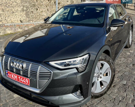 Серый Ауди E-Tron, объемом двигателя 0 л и пробегом 175 тыс. км за 22700 $, фото 1 на Automoto.ua