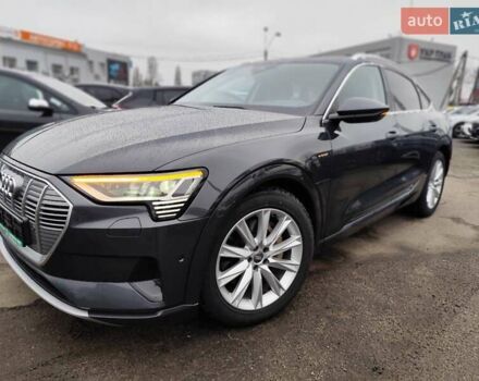 Серый Ауди E-Tron, объемом двигателя 0 л и пробегом 169 тыс. км за 33999 $, фото 18 на Automoto.ua