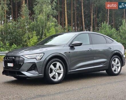 Серый Ауди E-Tron, объемом двигателя 0 л и пробегом 71 тыс. км за 33999 $, фото 7 на Automoto.ua