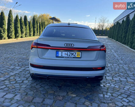 Сірий Ауді E-Tron, об'ємом двигуна 0 л та пробігом 105 тис. км за 34000 $, фото 13 на Automoto.ua