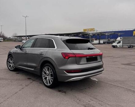 Сірий Ауді E-Tron, об'ємом двигуна 0 л та пробігом 78 тис. км за 30500 $, фото 9 на Automoto.ua