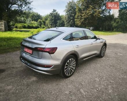 Сірий Ауді E-Tron, об'ємом двигуна 0 л та пробігом 70 тис. км за 34500 $, фото 5 на Automoto.ua