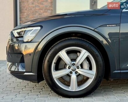 Серый Ауди E-Tron, объемом двигателя 0 л и пробегом 97 тыс. км за 21900 $, фото 33 на Automoto.ua