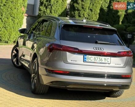 Сірий Ауді E-Tron, об'ємом двигуна 0 л та пробігом 100 тис. км за 25500 $, фото 13 на Automoto.ua