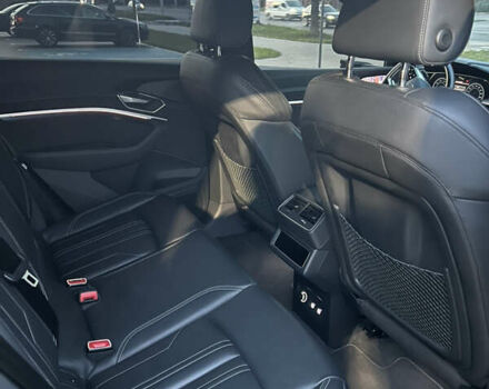 Сірий Ауді E-Tron, об'ємом двигуна 0 л та пробігом 104 тис. км за 32500 $, фото 17 на Automoto.ua